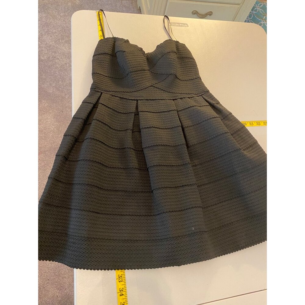 B. Darlin Black Strapless Mini Dress Tiered Stiff Material Size 11/12 - Picture 6 of 11